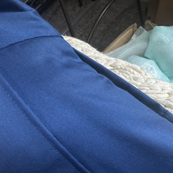 Van Heusen Dress Shirt 2X Large Estate Blue Solid Satin - Picture 6 of 6